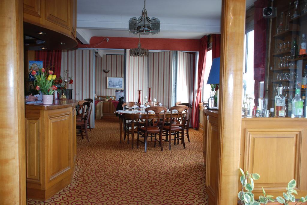 Hotel Restaurant Le Bellevue Montrichard 3 Etoiles Exterior foto
