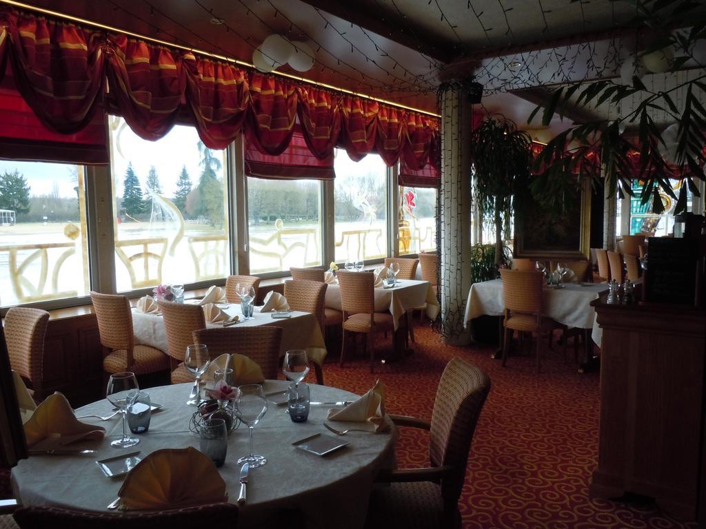 Hotel Restaurant Le Bellevue Montrichard 3 Etoiles Exterior foto